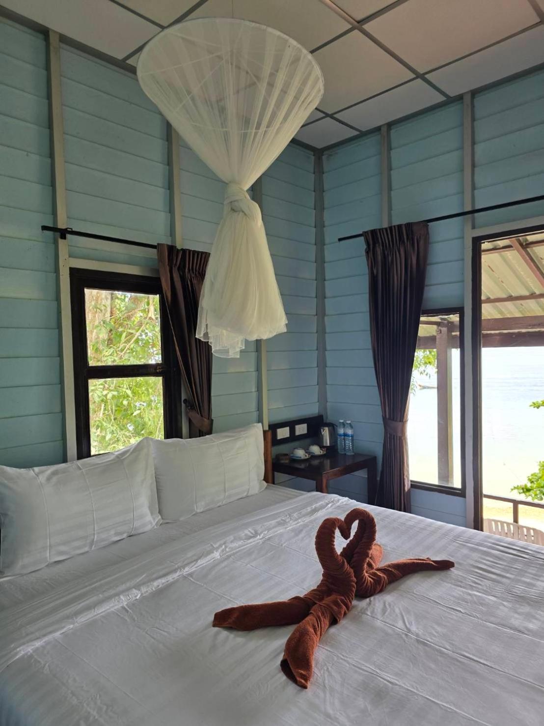Private Bed & Breakfast *